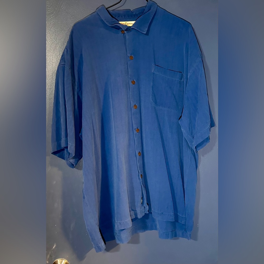 Tommy Bahama 100% Silk Casual Shirt. XXL